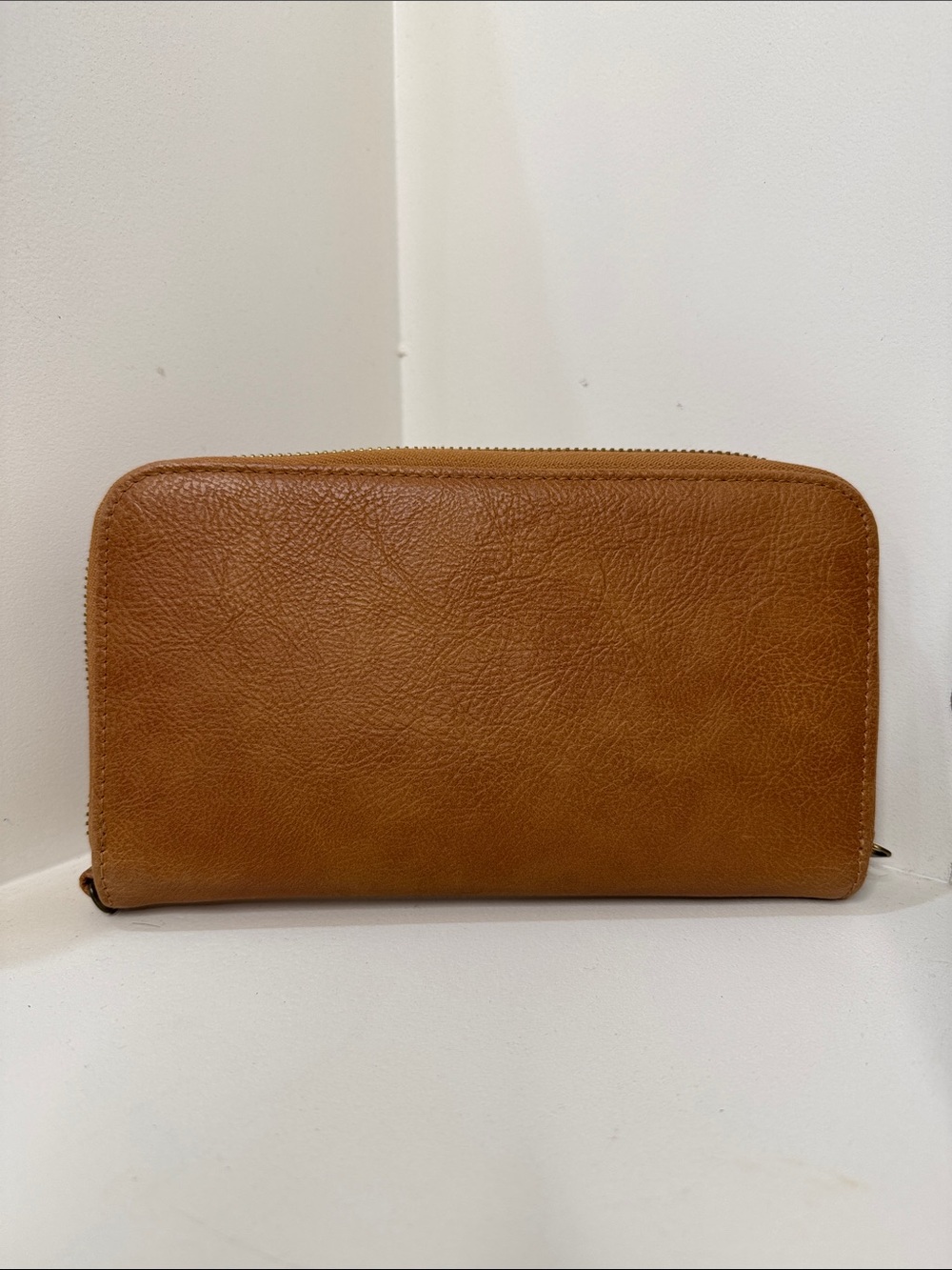 thirty-one Zip-Around Wallet in Warm Caramel Tan